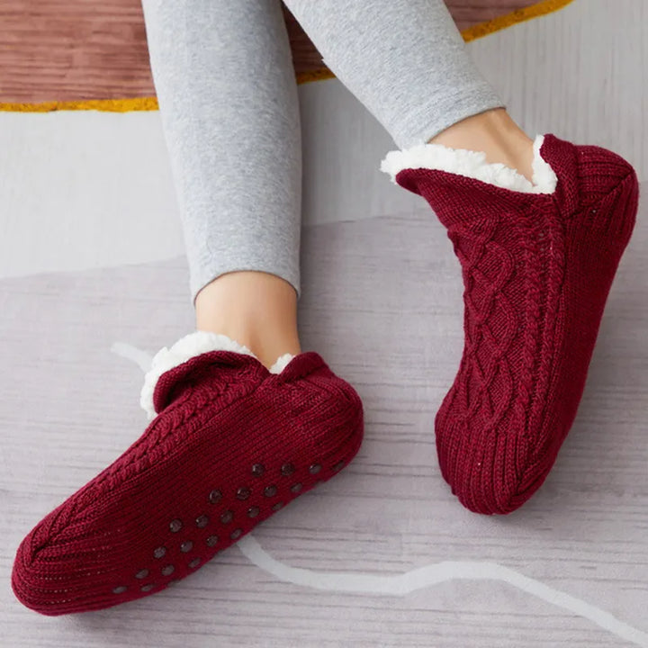 Hendrano™ Warm Cotton House Socks with Grippy Soles for Winter