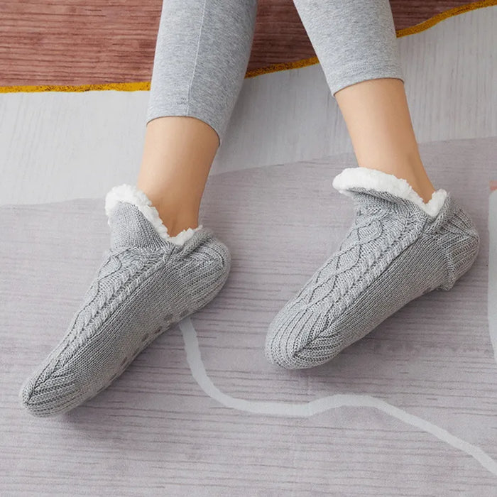 Hendrano™ Warm Cotton House Socks with Grippy Soles for Winter
