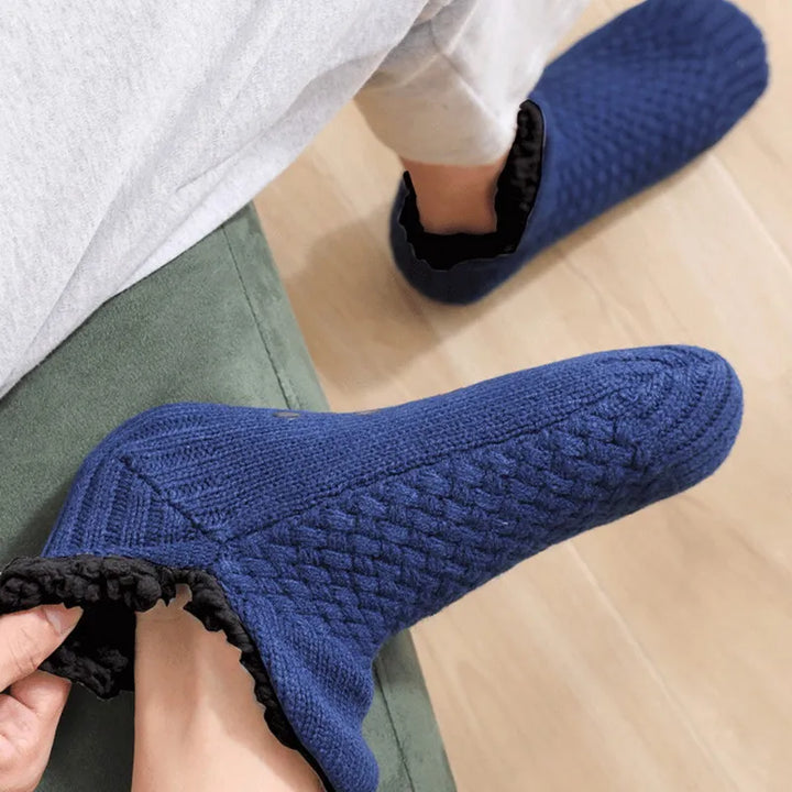 Hendrano™ Warm Cotton House Socks with Grippy Soles for Winter