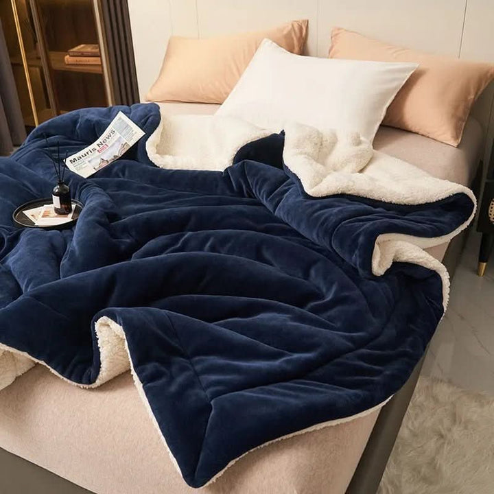Reversible Sherpa Blanket with Ultra-Soft Fleece Side