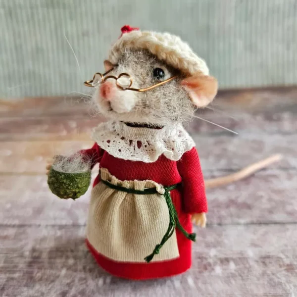 Hendrano™ Needle Felted Mouse DIY Craft Kit for Holiday Decorating