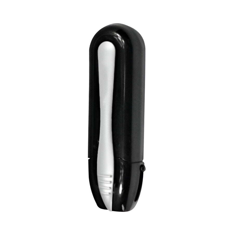 Pocket Eyeglass Cleaner – Dry Cleaning Without Sprays or Cloths