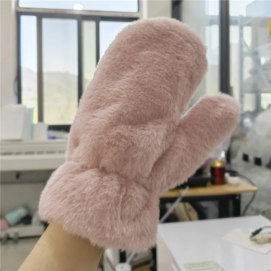 Hendrano™ Fluffy Plush Mittens with Thick Warm Lining for Women