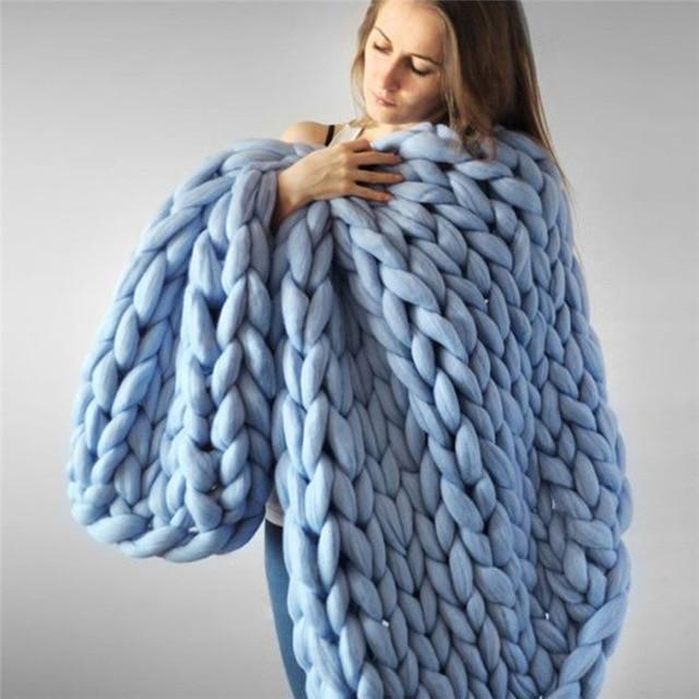 Handmade Chunky Knit Blanket with Ultra-Soft Texture