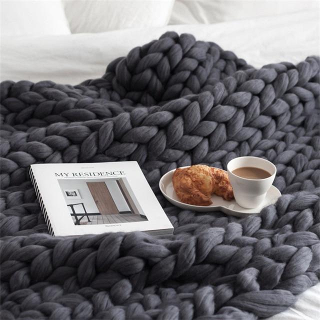 Handmade Chunky Knit Blanket with Ultra-Soft Texture
