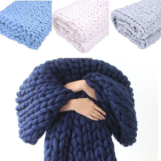 Handmade Chunky Knit Blanket with Ultra-Soft Texture