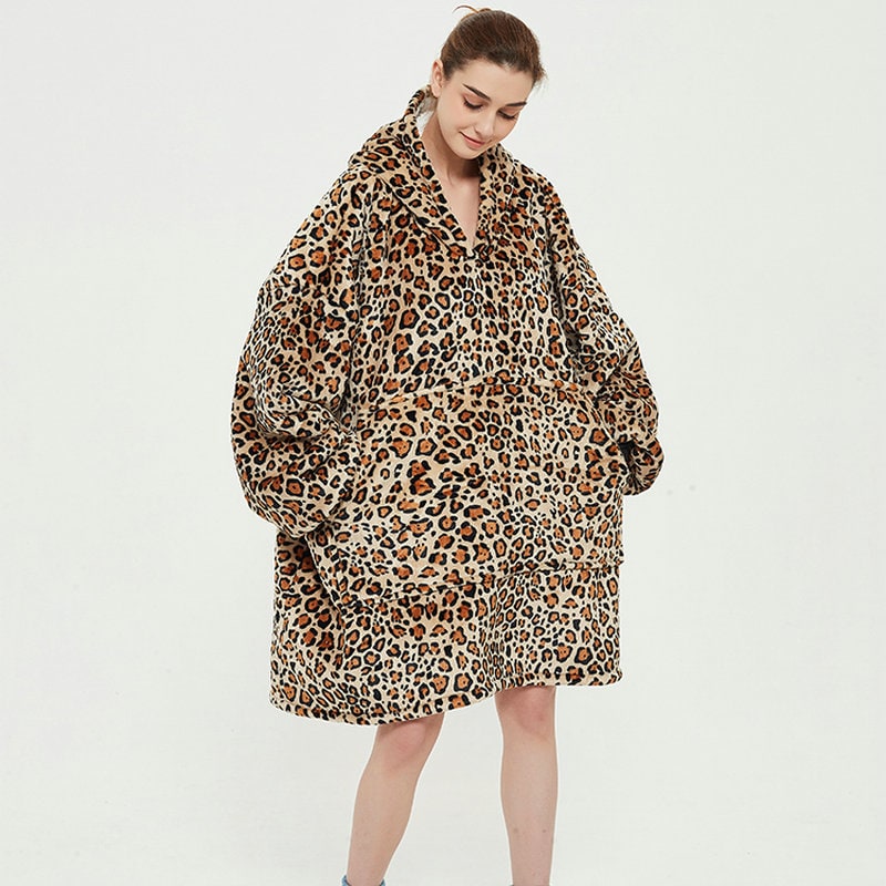 Hendrano™ Sherpa-Lined Blanket Hoodie in Fun Prints with Knee-Length Fit